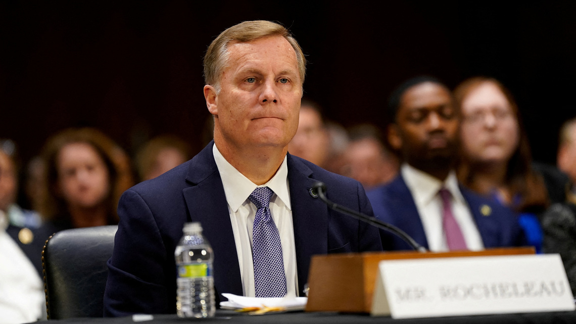 FAA official who led response to fatal DC collision is stepping down