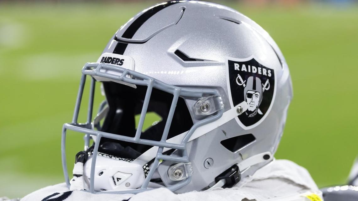 Longtime Raiders LB Rod Martin dies at 72 