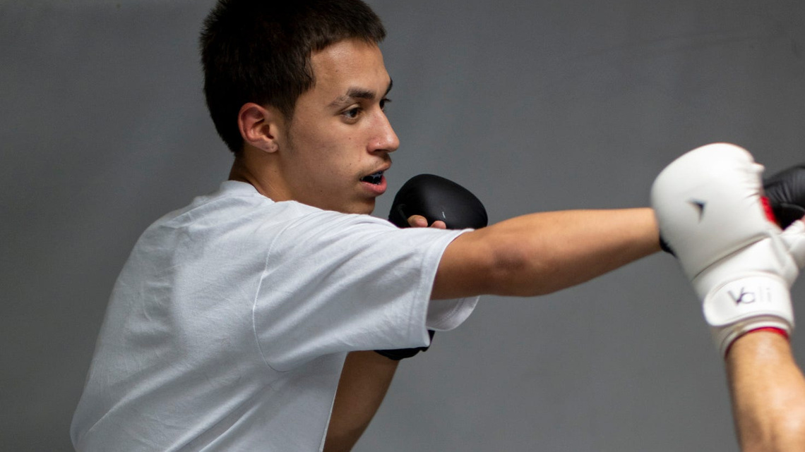 'Looksmaxxing' is poisoning young men. There's a better way. | Opinion 