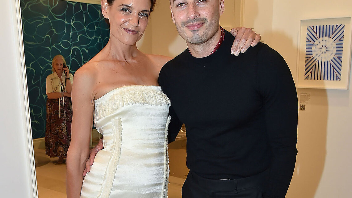 Katie Holmes' BF Jason Bard Yarmosky Shares 1st Photo of Her During Getaway 