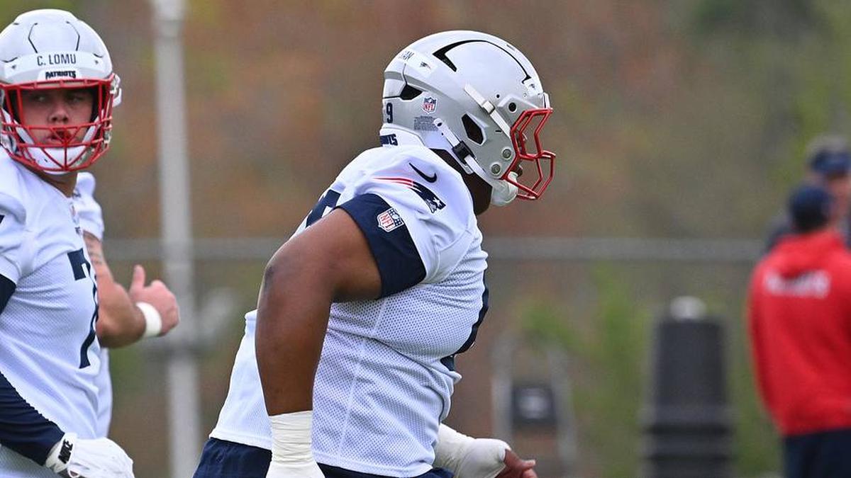  May 9, 2026; Foxborough, MA, USA; New England Patriots tackle Caleb Lomu (74) warms up during the New England Patriots rookie camp at Gillette Stadium. Mandatory Credit: Eric Canha-Imagn Images | Eric Canha-Imagn Images 