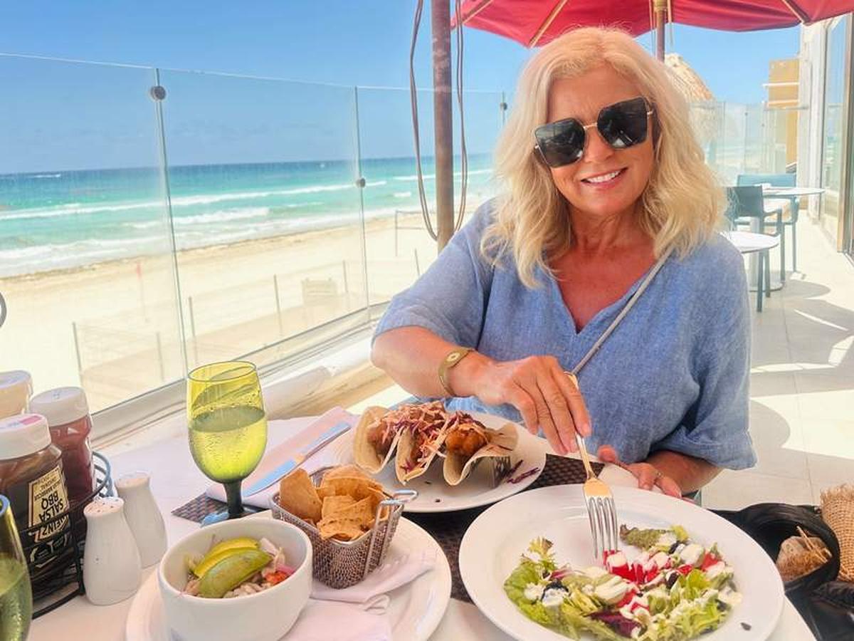 Lunch with ocean views at Sandos Cancun, a Cancun all inclusive adults only resort where long meals overlooking the beach easily turned into one of my favorite parts of the trip. Photo credit: Shelly Peterson 