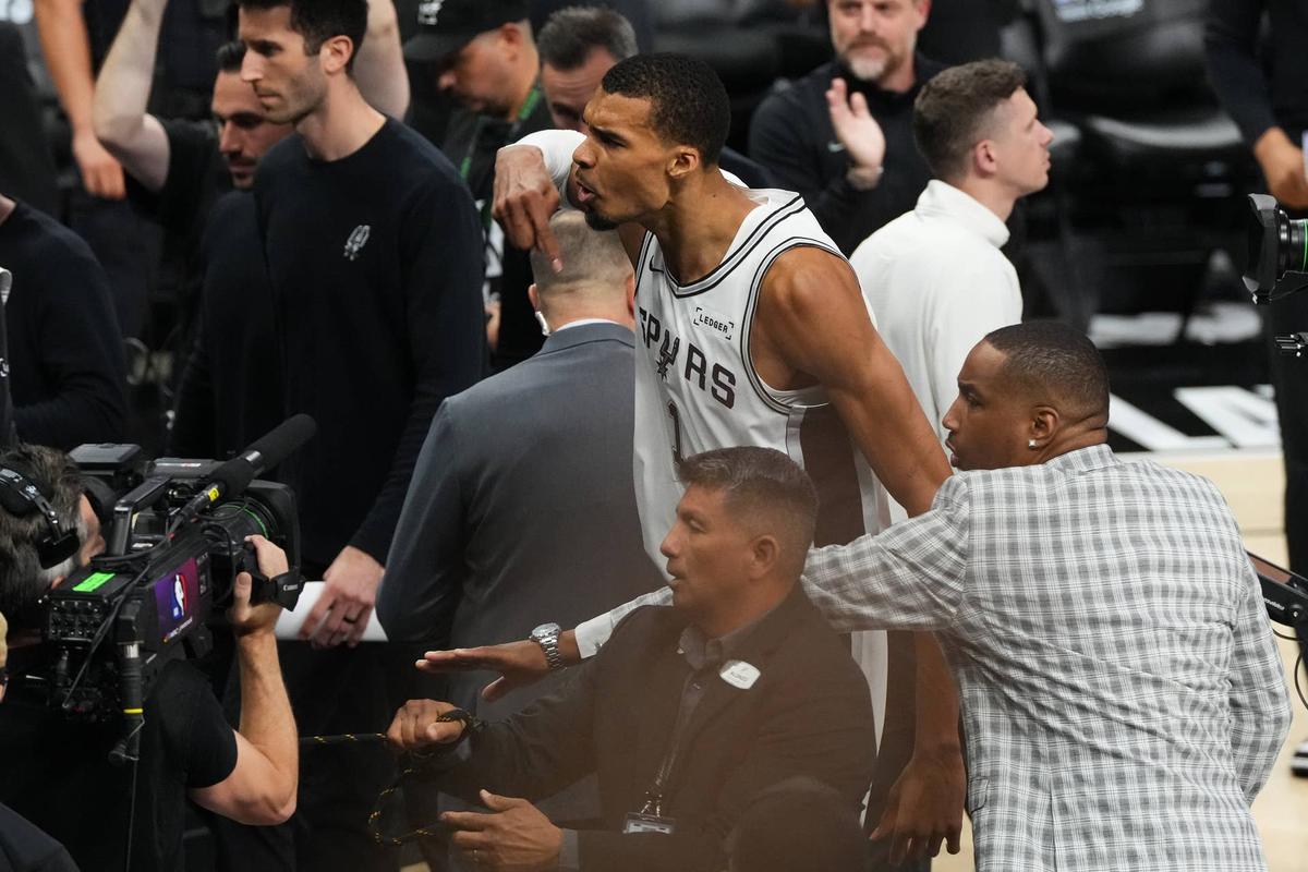  San Antonio Spurs center Victor Wembanyama (1) reacts after the second quarter against the Oklahoma City Thunder. Scott Wachter-Imagn Images