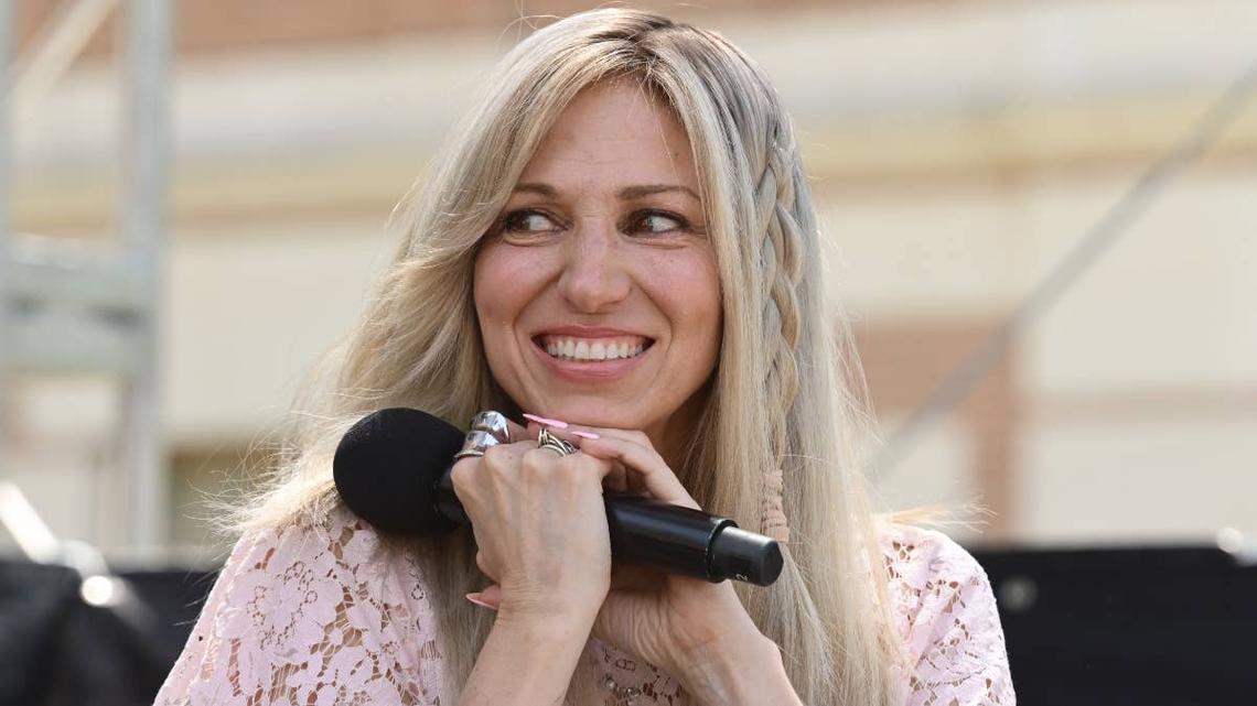 '80s Music Icon Debbie Gibson Teases 'Special Project' and Invites Fans To Guess What She's Up To 