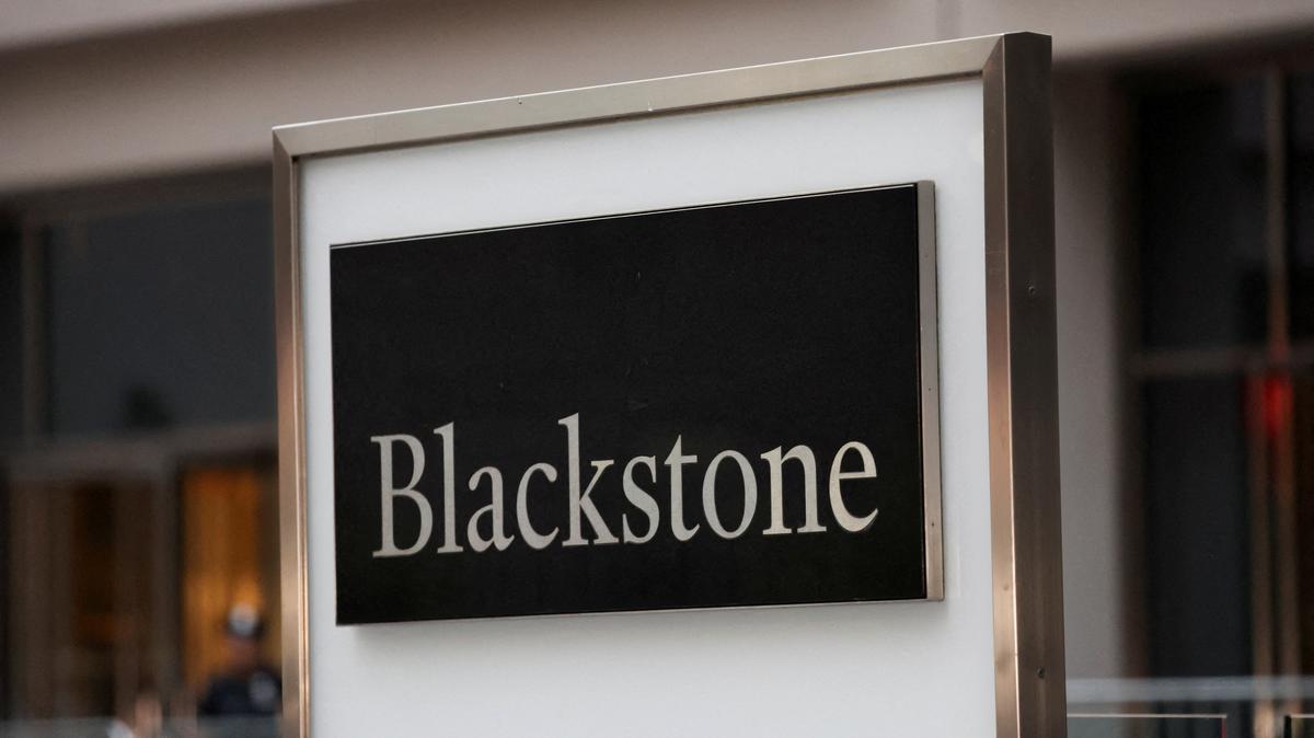 A logo of Blackstone is pictured in Manhattan, New York City, U.S. July 29, 2025. REUTERS/Mike Segar/File Photo