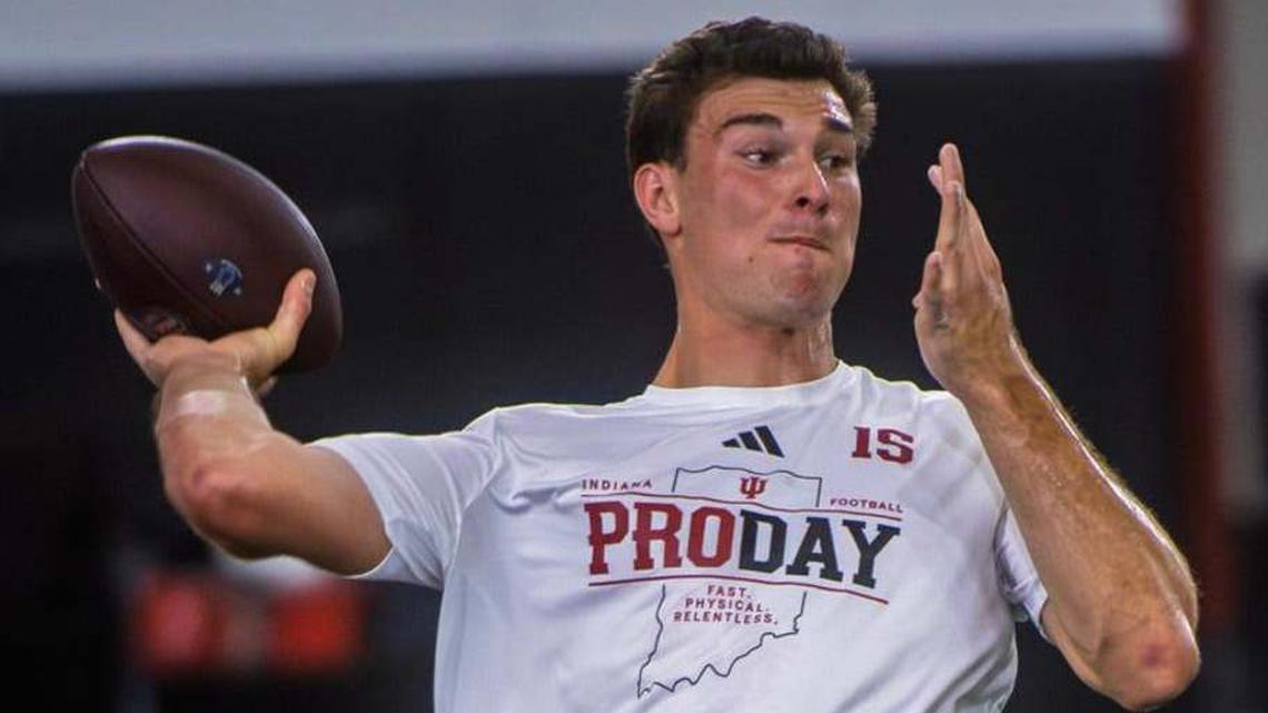  Fernando Mendoza participates in Indiana University's Pro Day at Mellencamp Pavilion on Wednesday, April 1, 2026. | Rich Janzaruk/Herald-Times / USA TODAY NETWORK via Imagn Images 