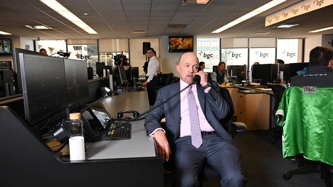 Jim Cramer sends a stern message to SpaceX buyers