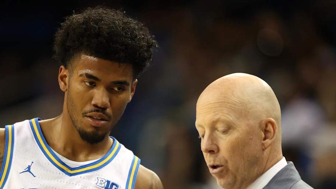  Nov 3, 2025; Los Angeles, California, USA; UCLA Bruins head coach Mick Cronin talks to guard Donovan Dent (2) during the second half against the Eastern Washington Eagles at Pauley Pavilion presented by Wescom Financial. Mandatory Credit: Kiyoshi Mio-Imagn Images | Kiyoshi Mio-Imagn Images 