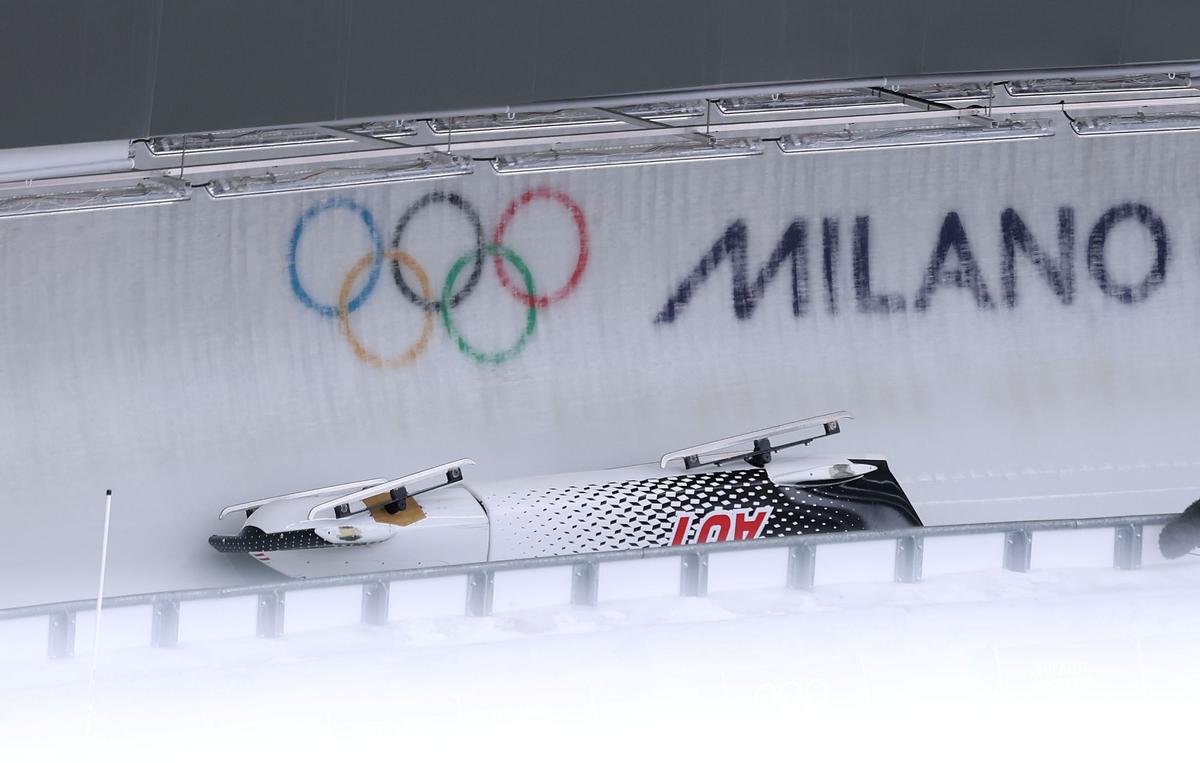  Pilot Jakob Mandlbauer, Daniel Bertschler, Sebastian Mitterer and Daiyehan Nichols-Bardi of Team Austria crash while competing in the Men's Bobsleigh Four-man Heat 2Richard Heathcote/Getty Images 