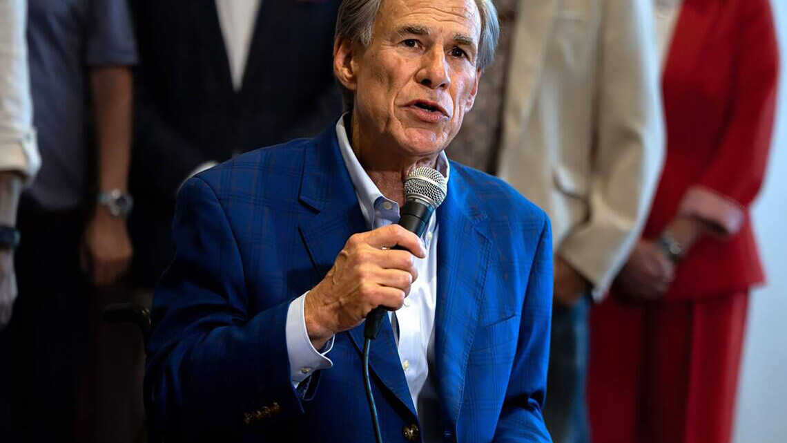 Gov. Abbott wants Texas public universities to offer 3-year college degrees 