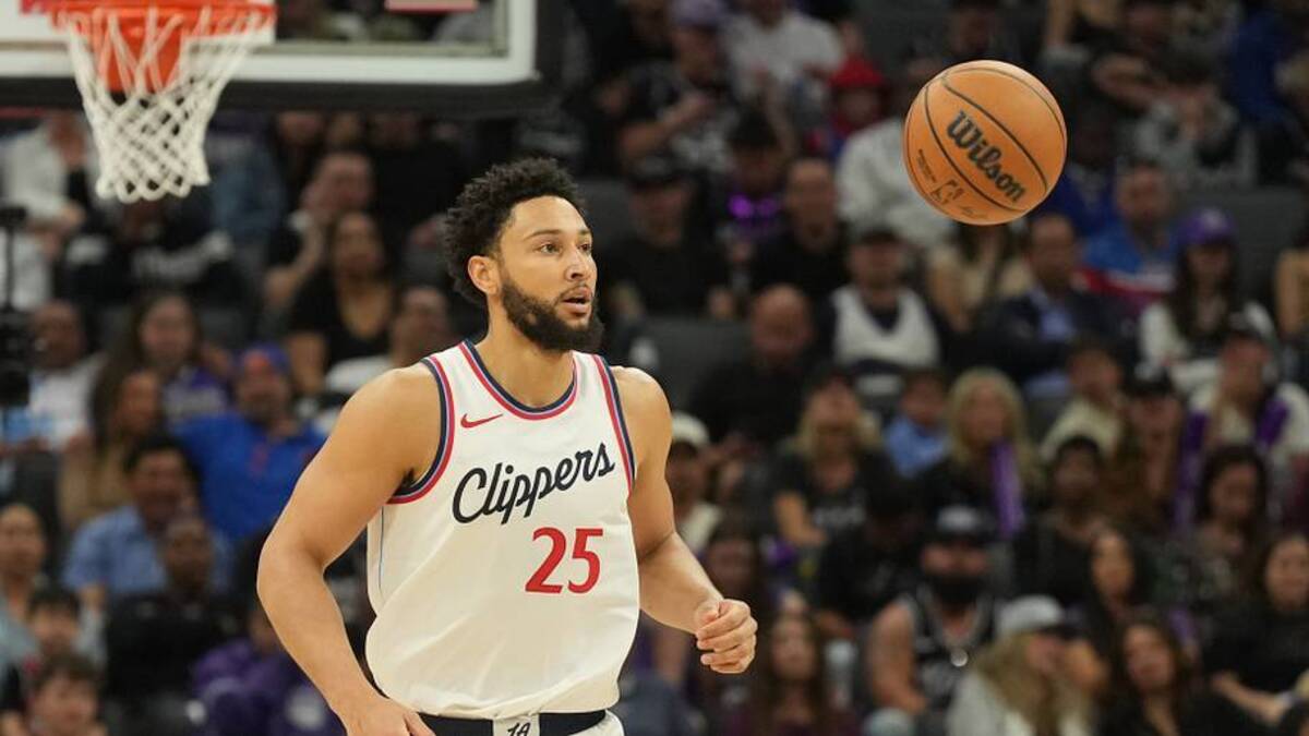  Apr 11, 2025; Sacramento, California, USA; Los Angeles Clippers guard Ben Simmons (25) during the third quarter against the Sacramento Kings at Golden 1 Center. Mandatory Credit: Darren Yamashita-Imagn Images | IMAGN IMAGES via Reuters Connect 