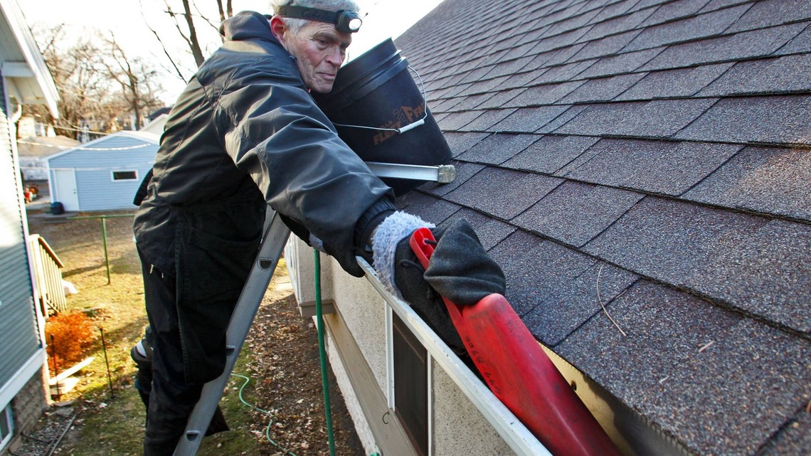The 10-Minute Gutter-Cleaning Trick to Try Before Fall Storms Hit