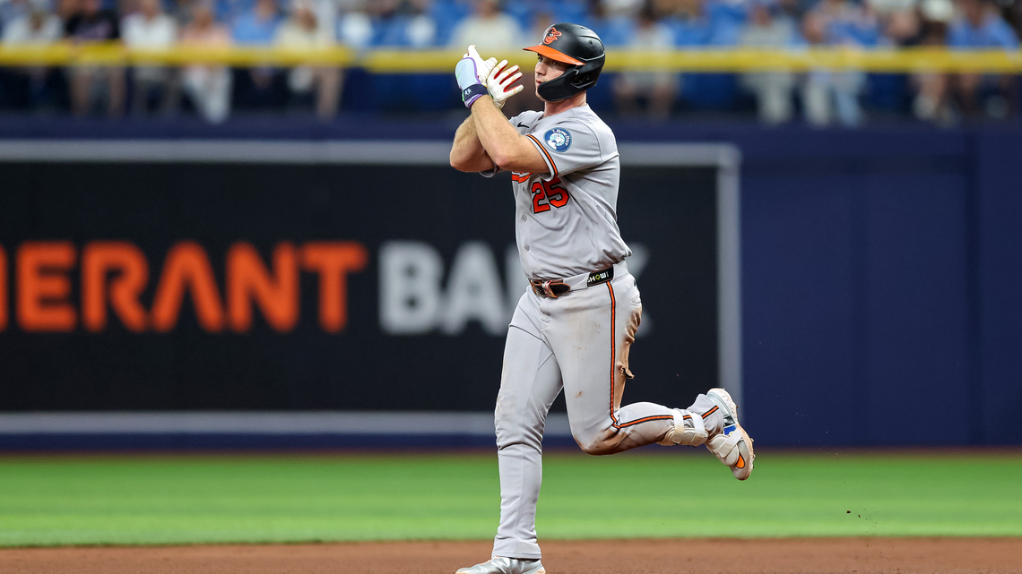 Orioles beat Rays, 4-3 in extras, to move into tie for AL wild-card spot