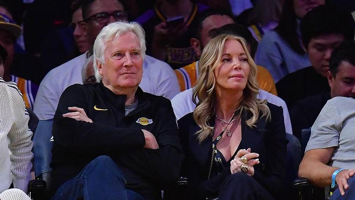  Mar 12, 2026; Los Angeles, California, USA; Los Angeles Lakers majority owner Mark Walter and team executive Jeannie Buss in attendance at Crypto.com Arena. Mandatory Credit: Gary A. Vasquez-Imagn Images | Gary A. Vasquez-Imagn Images 
