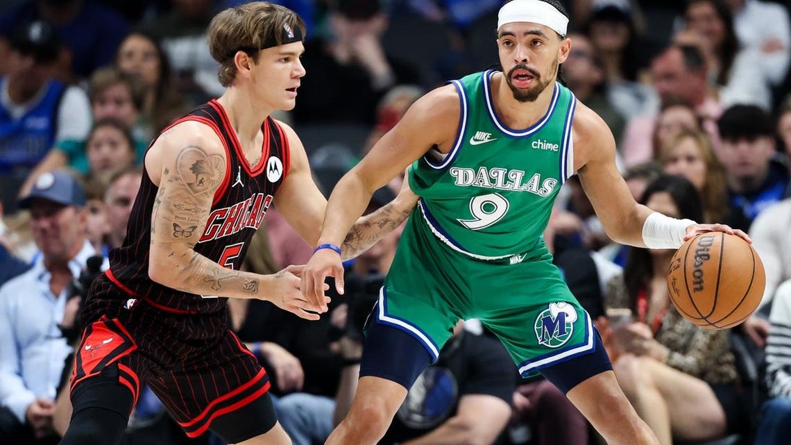 Ryan Nembhard totals 23 assists as Mavericks roll past Bulls 