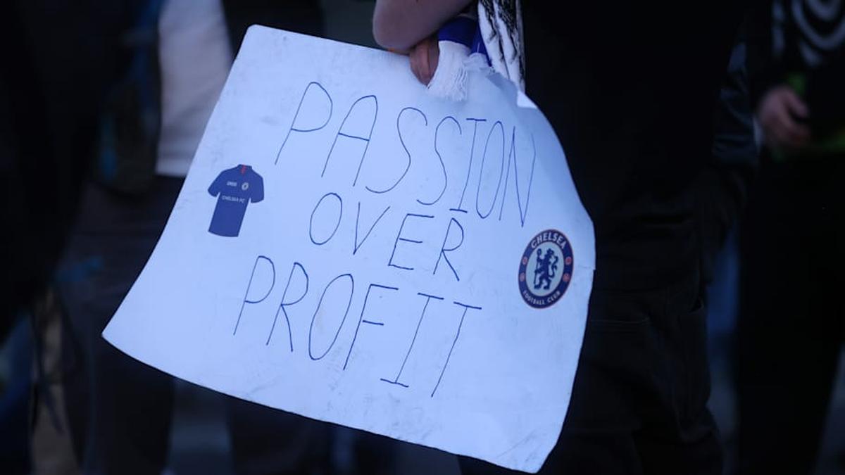  Financial concerns are growing with each passing day. | Izzy Poles/AMA/Getty Images 