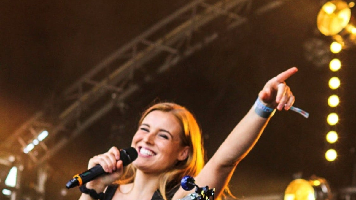 British Singer Grace George Makes Long-Awaited U.S. Debut in Tallahassee