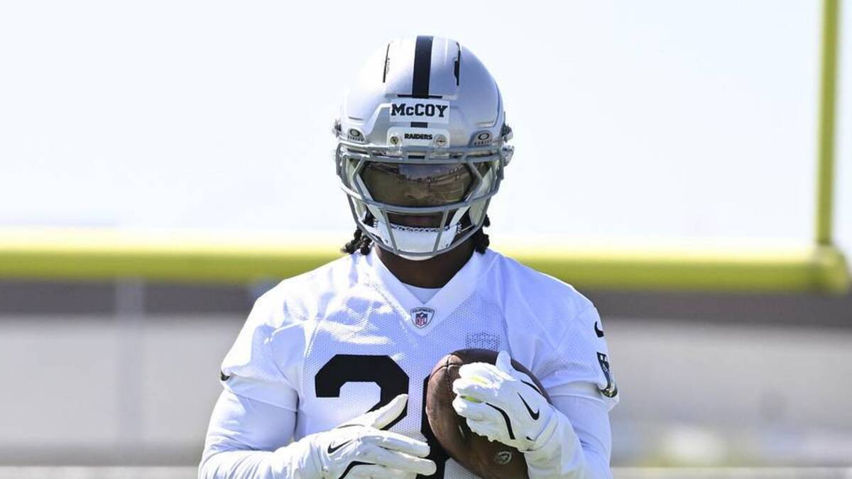  May 20, 2026; Henderson, NV, USA; Las Vegas Raiders cornerback Jermod McCoy (28) practices during organized team activities at Intermountain Health Performance Center. Mandatory Credit: Candice Ward-Imagn Images | Candice Ward-Imagn Images 