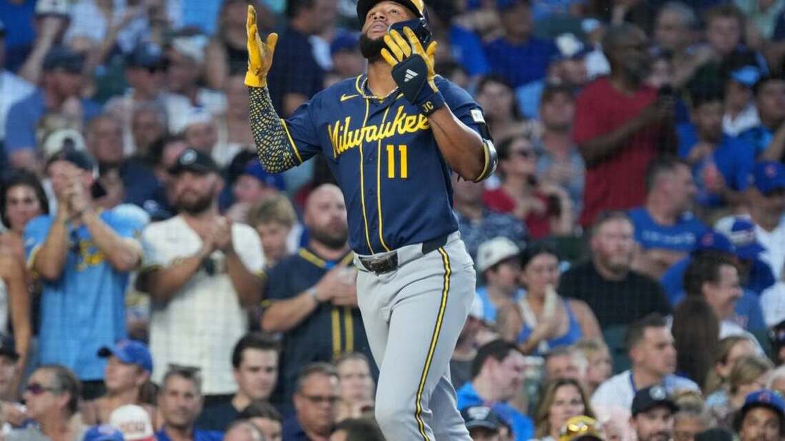 Chourio powers Brewers to second straight win over Cubs