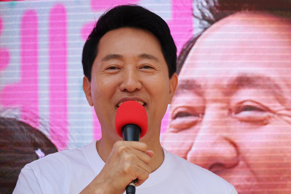 Oh Se-hoon, Seoul mayoral candidate of the main opposition People Power Party, speaks during his campaign rally for upcoming June 3 local election in Seoul, South Korea, June 2, 2026.    REUTERS/Kim Hong-Ji