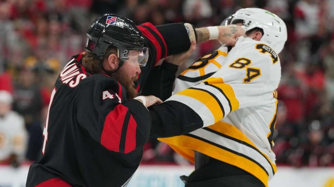 Canes edge Bruins in clash of NHL Eastern Conference division leaders