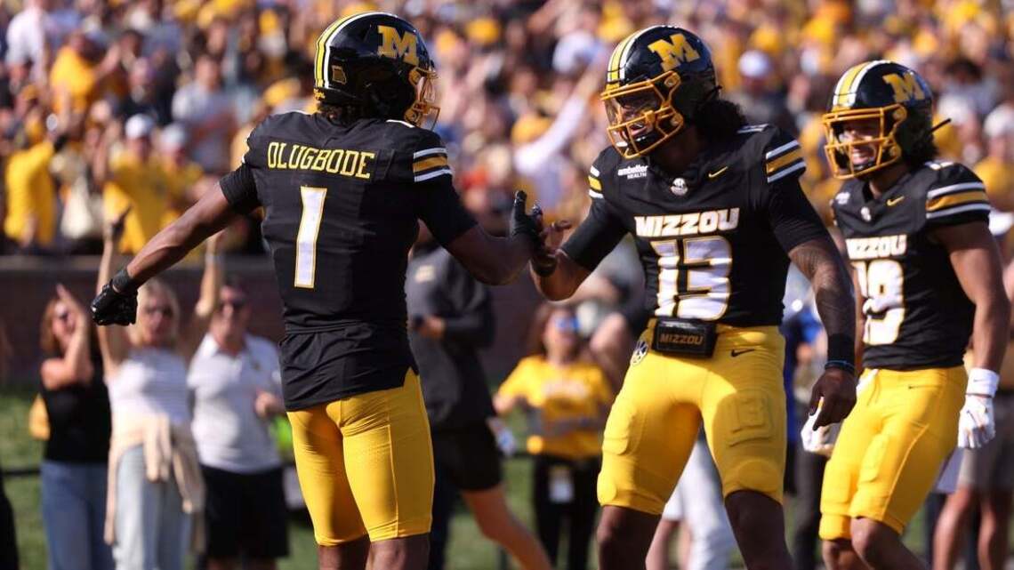 No. 25 Missouri breaks through vs. ranked foe, routs No. 8 Florida