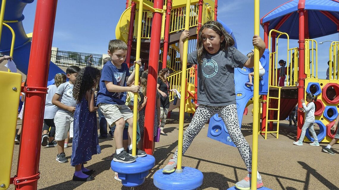 AI schools like Alpha promise efficiency, but can't replicate the messy process that helps kids learn 