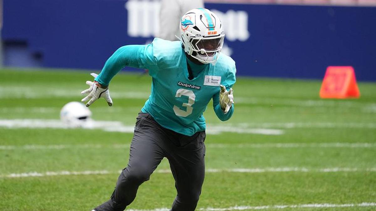  Nov 14, 2025; Madrid, Spain; Miami Dolphins linebacker K.J. Britt (3) during practice at Estadio Riyadh Air Metropolitano. Mandatory Credit: Kirby Lee-Imagn Images | Kirby Lee-Imagn Images 