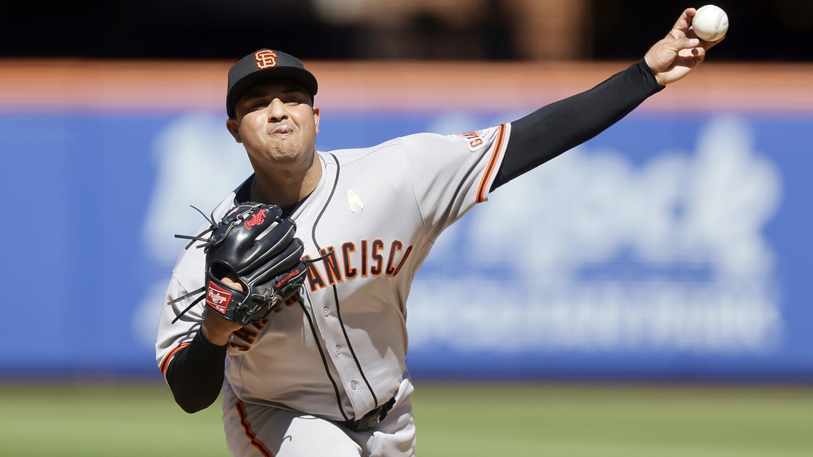 Giants bullpen wastes Perdomo's scoreless gem in loss to Mets 