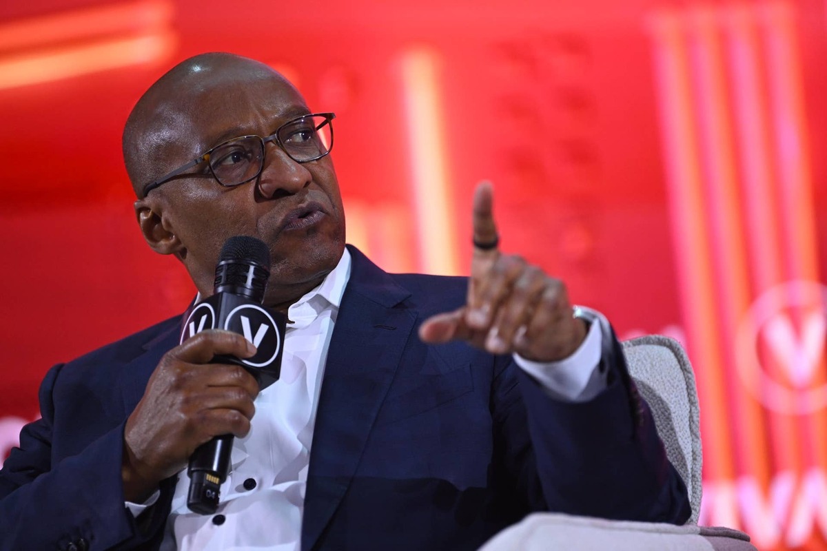  PwC Global Chairman Mohamed Kande attends VivaTech 2026 in Paris, where tech leaders discussed AI, jobs and business transformation. 