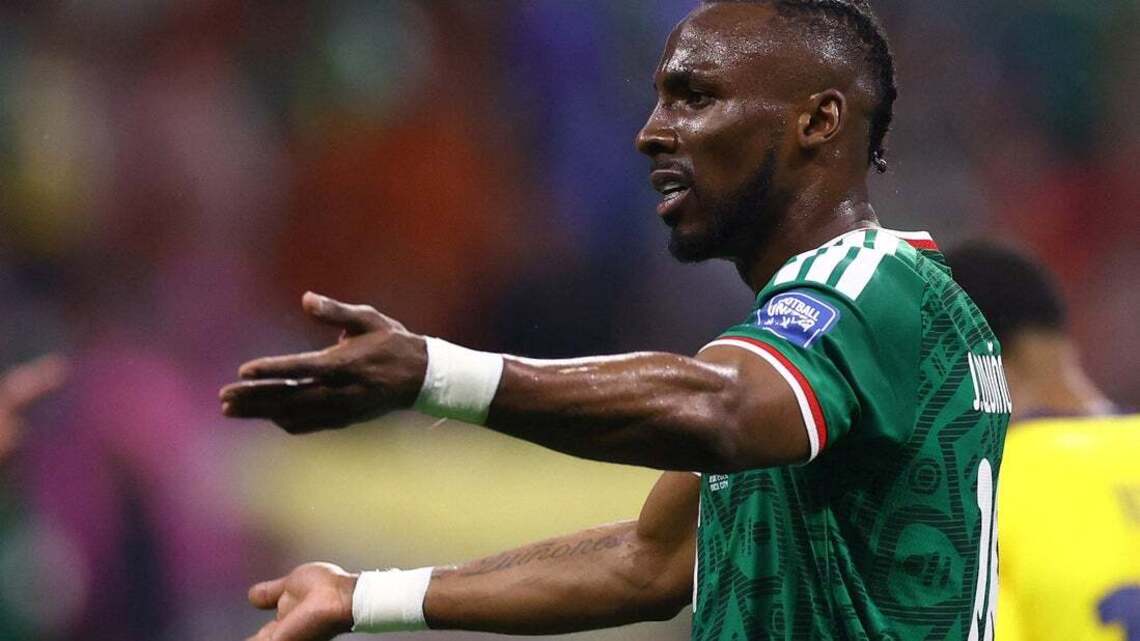 Mexico return luxury watches received as gift 