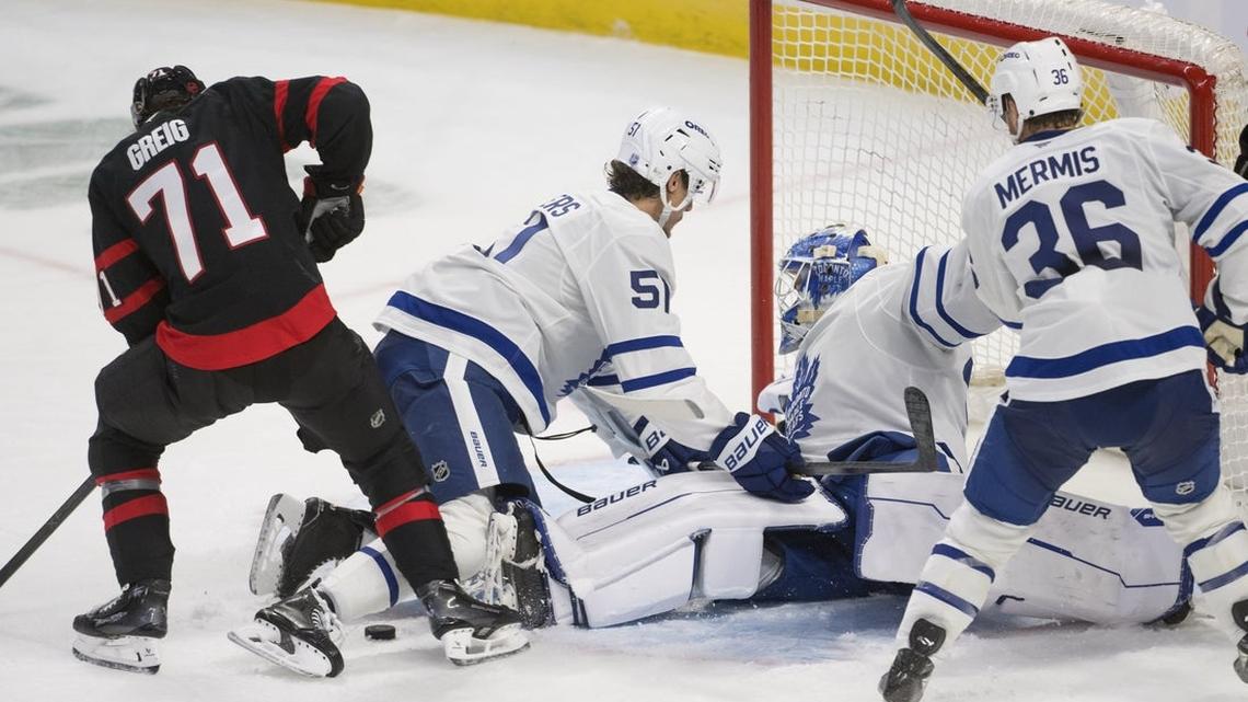 Maple Leafs, Panthers play out the string with youngsters 