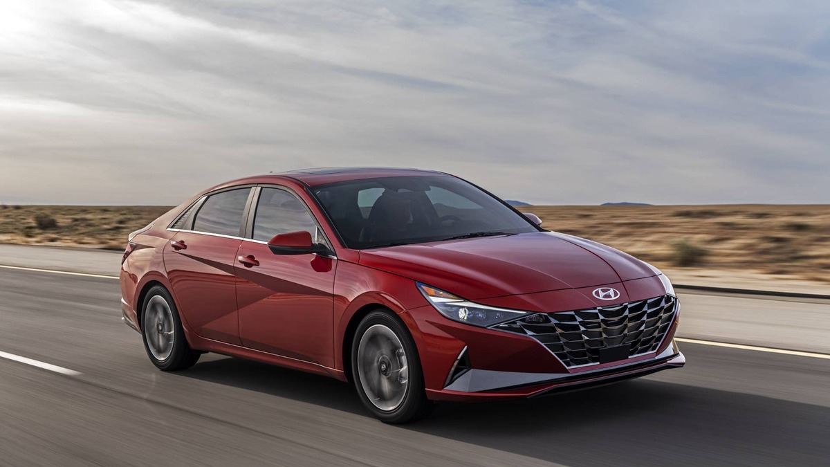  2022 Hyundai Elantra Hyundai