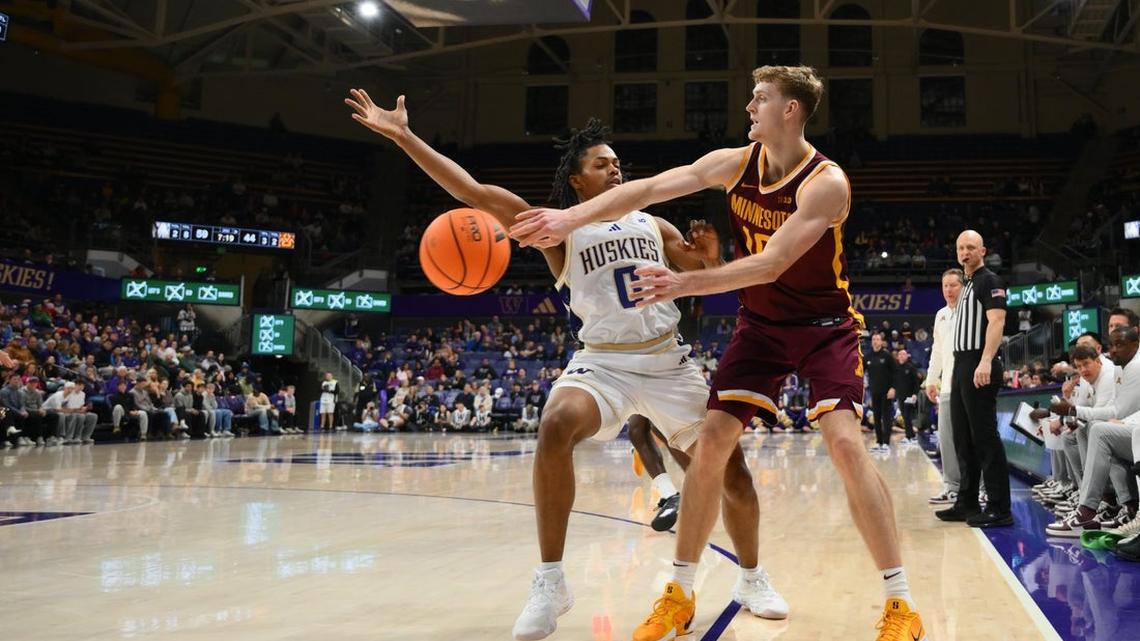 Rebounding Oregon prepares to host sluggish Minnesota 