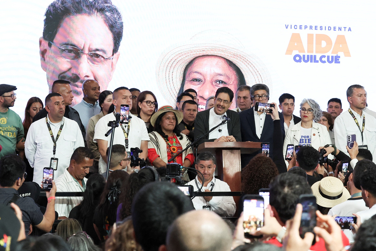 Colombian presidential candidate Ivan Cepeda of the Historic Pact party speaks after the results of the first round of the presidential election, in Bogota, Colombia, May 31, 2026. REUTERS/Luisa Gonzalez