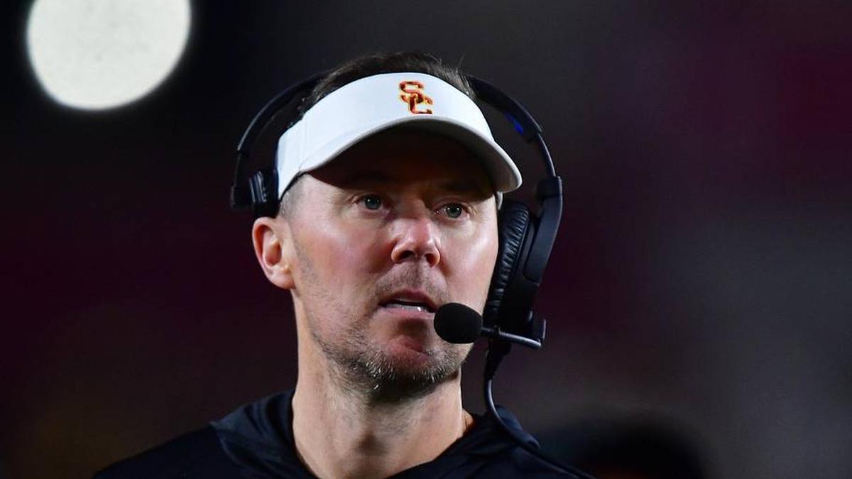  Nov 7, 2025; Los Angeles, California, USA; Southern California Trojans head coach Lincoln Riley watches game action against the Northwestern Wildcats during the second half at the Los Angeles Memorial Coliseum. Mandatory Credit: Gary A. Vasquez-Imagn Images | Gary A. Vasquez-Imagn Images 