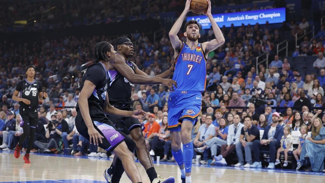 Thunder thump Jazz, move closer to clinching No. 1 seed 