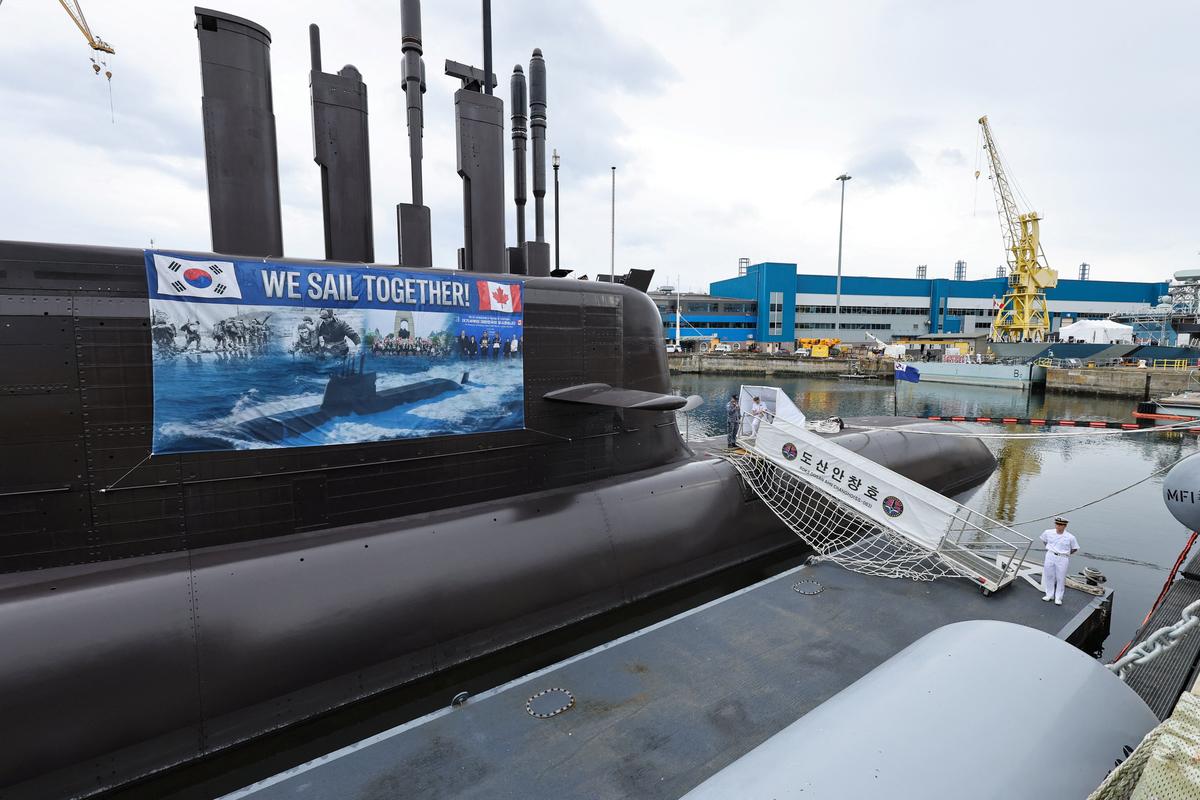 South Korean KSS-III submarine ROKS Dosan Ahn Chang-ho docks at the home port of Canada's Pacific fleet following exercises, at Canadian Forces Base (CFB) Esquimalt near Victoria, British Columbia, Canada, May 25, 2026. REUTERS/Chris Helgren