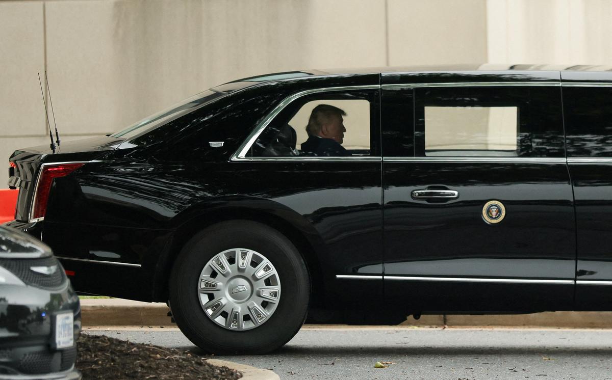 FILE PHOTO: U.S. President Donald Trump departs Walter Reed National Military Medical Center en route to the White House, in Bethesda, Maryland, U.S., May 26, 2026. REUTERS/Kylie Cooper/File Photo