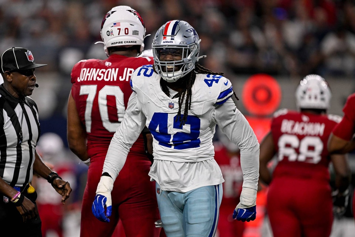  Former Dallas Cowboys EDGE Jadeveon Clowney (42). Jerome Miron-Imagn Images