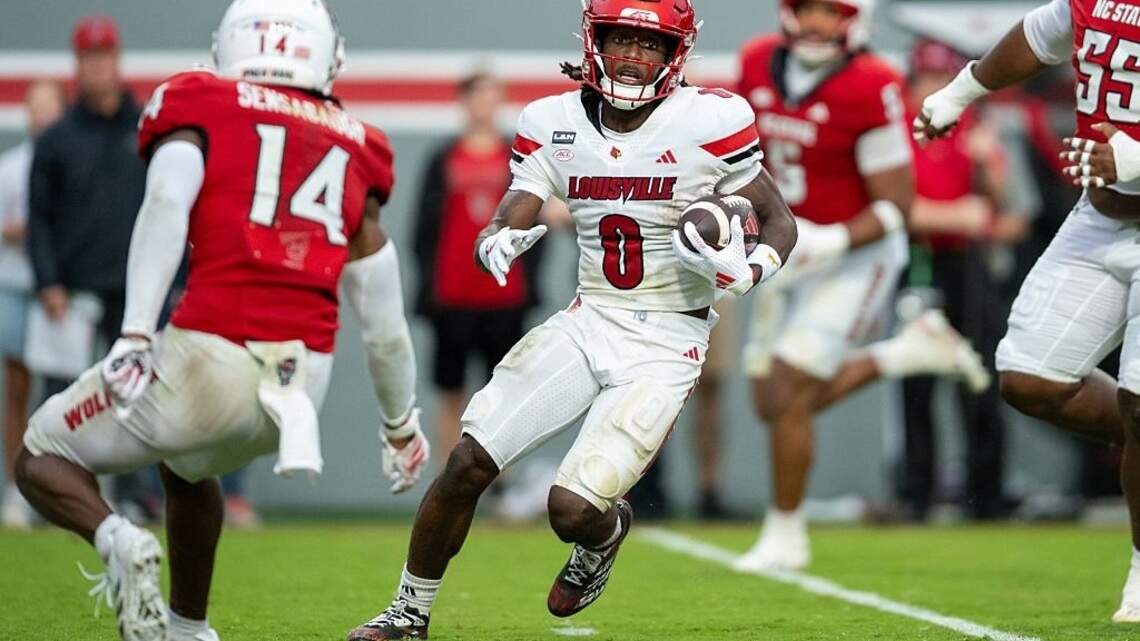 CJ Bailey keeps NC State steady in win over sloppy Louisville