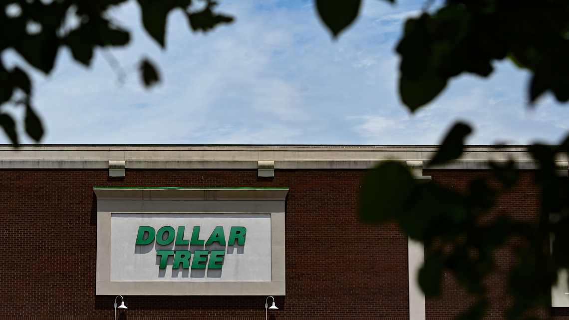 Dollar Tree beats quarterly revenue estimates on steady demand