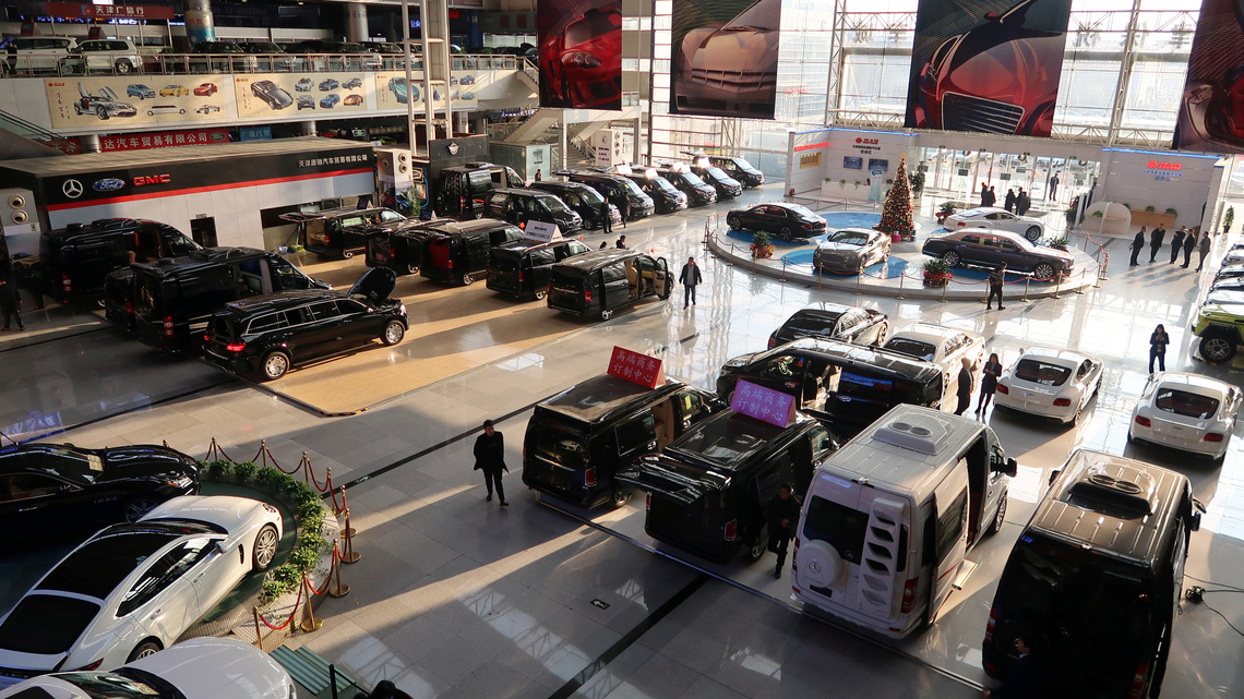 Automakers urge Congress to quickly pass law banning Chinese cars 