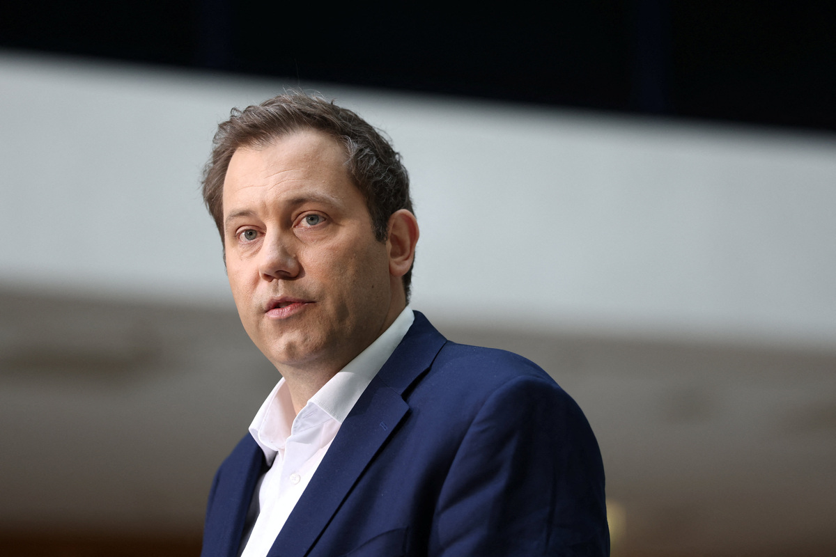 Germany's Social Democrats to re-elect full leadership after labour ...