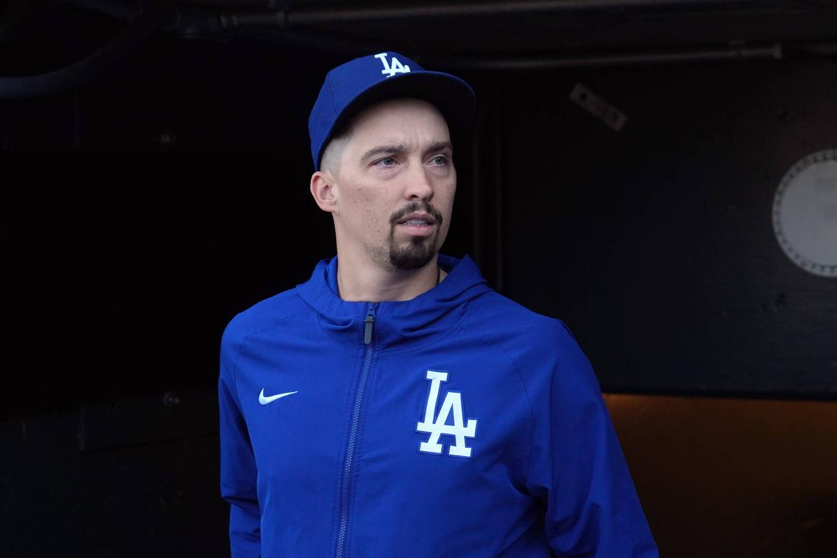  Los Angeles Dodgers pitcher Blake Snell (7) © Darren Yamashita-Imagn Images