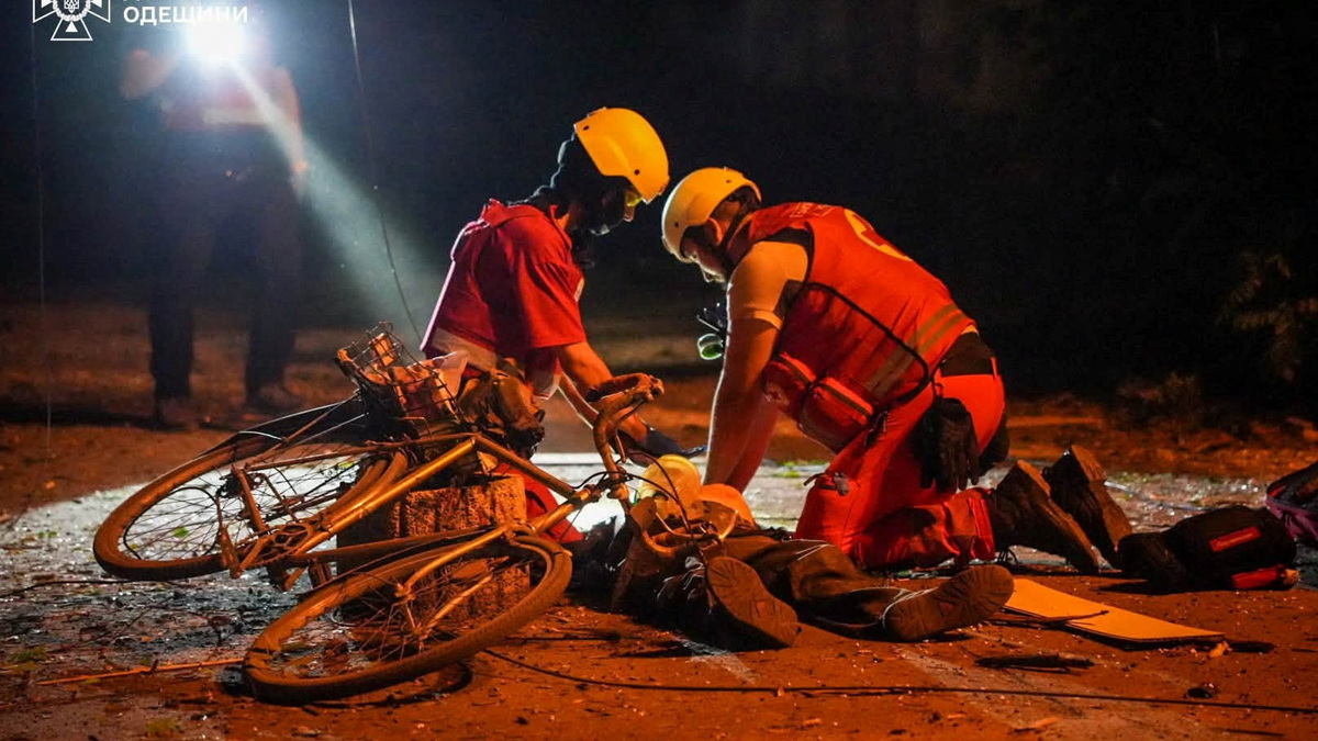 Red Cross volunteer paramedics perform cardiopulmonary resuscitation on a person who was injured by a late evening Russian missile strike, amid Russia's attack on Ukraine, in Odesa, Ukraine, in this handout picture released July 17, 2026. Press service of the State Emergency Service of Ukraine in Odesa region/Handout via REUTERS
