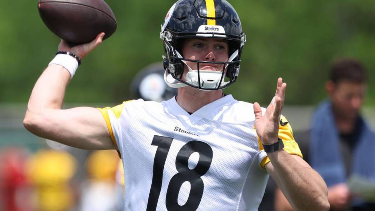  May 28, 2026; Pittsburgh, PA, USA; Pittsburgh Steelers quarterback Will Howard (18) participates in OTA drills at the UPMC Rooney Sports Complex. Mandatory Credit: Charles LeClaire-Imagn Images | Charles LeClaire-Imagn Images 