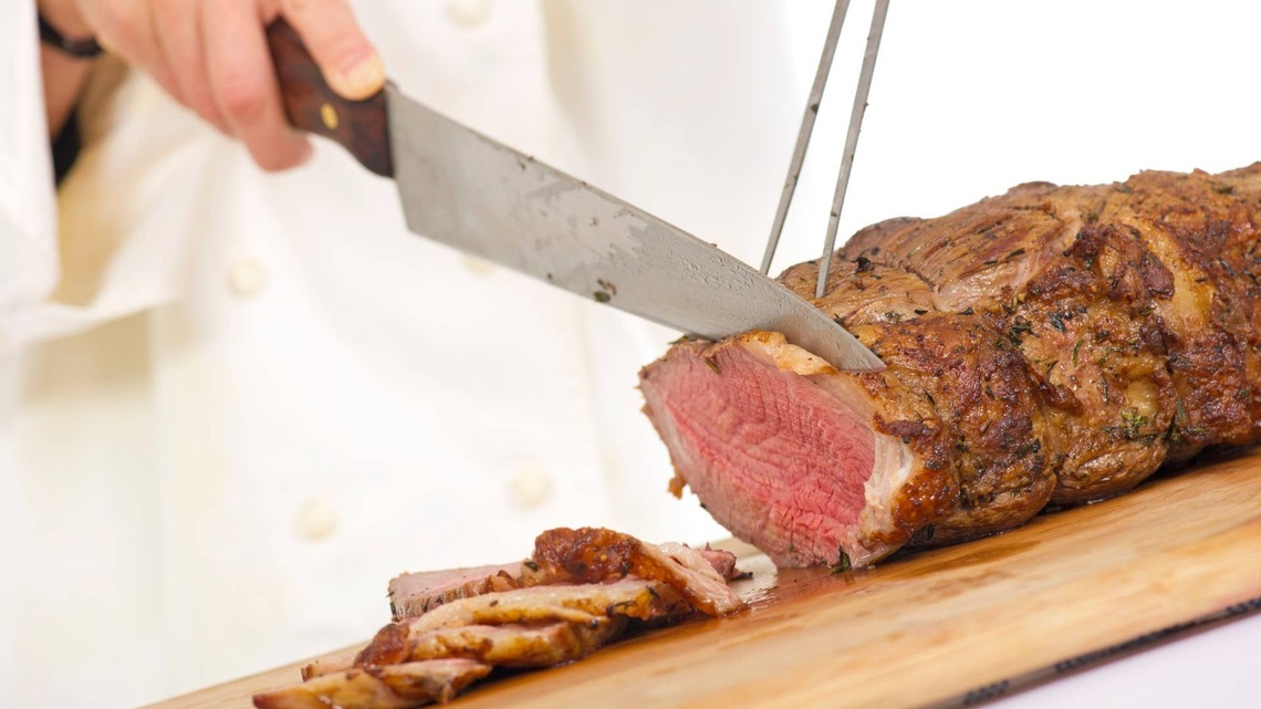 Sign of the Beefcarver dining chain closes, blames rising prices