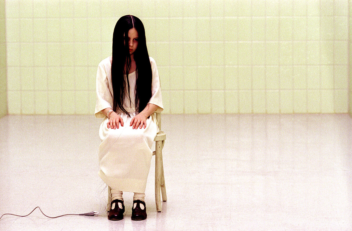 Daveigh Chase in "The Ring'.