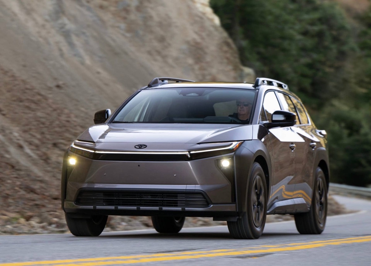 Newer EVs are experiencing very few battery problems, according to Recurrent. Toyota